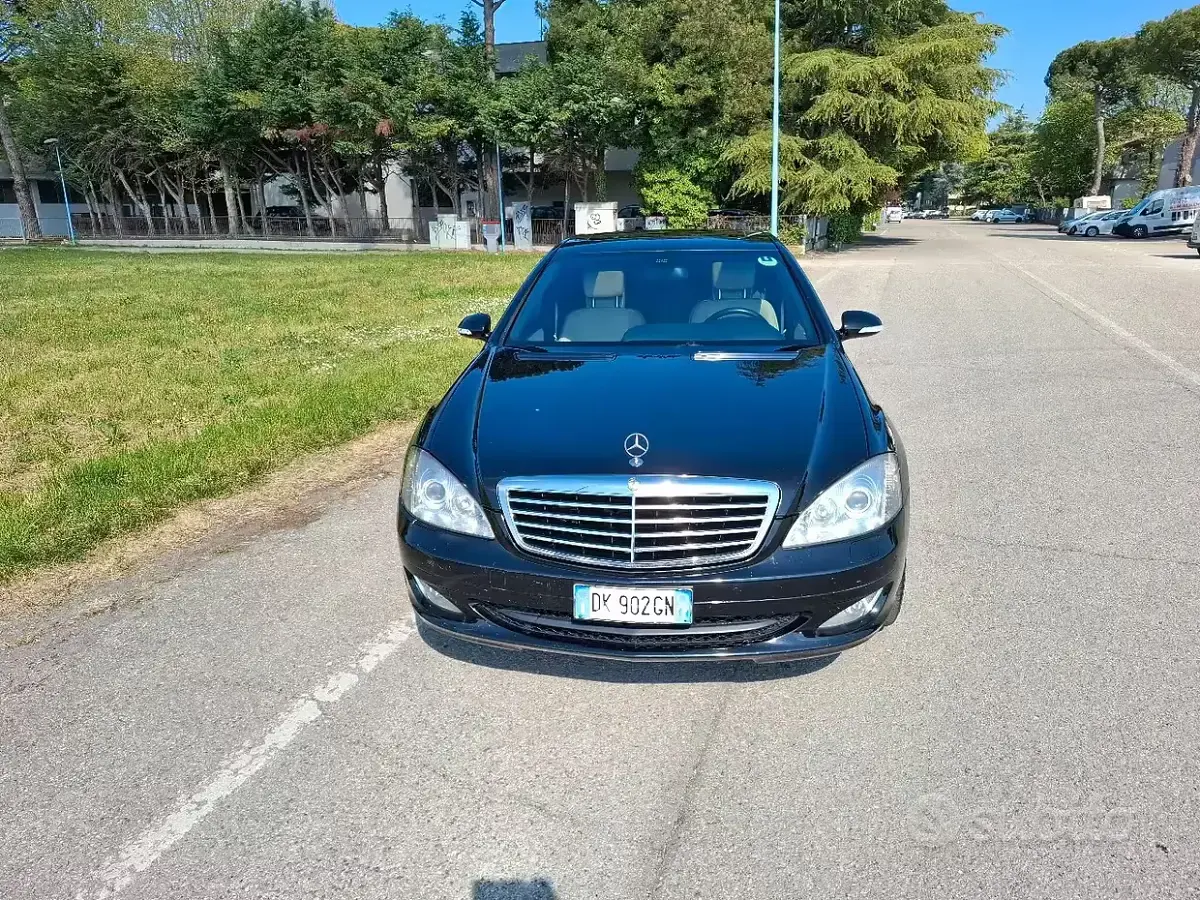 Usata Mercedes S320 235 CV (172 kW) 2007 Nero Berlina