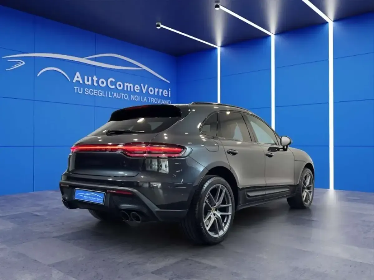 Usata Porsche Macan 265 CV (194 kW) 2022 Grigio SUV