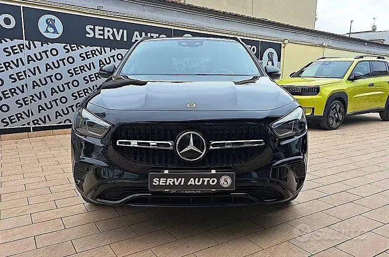Usata Mercedes GLA200 Advanced Plus 150 CV (110 kW) 2023 Nero SUV