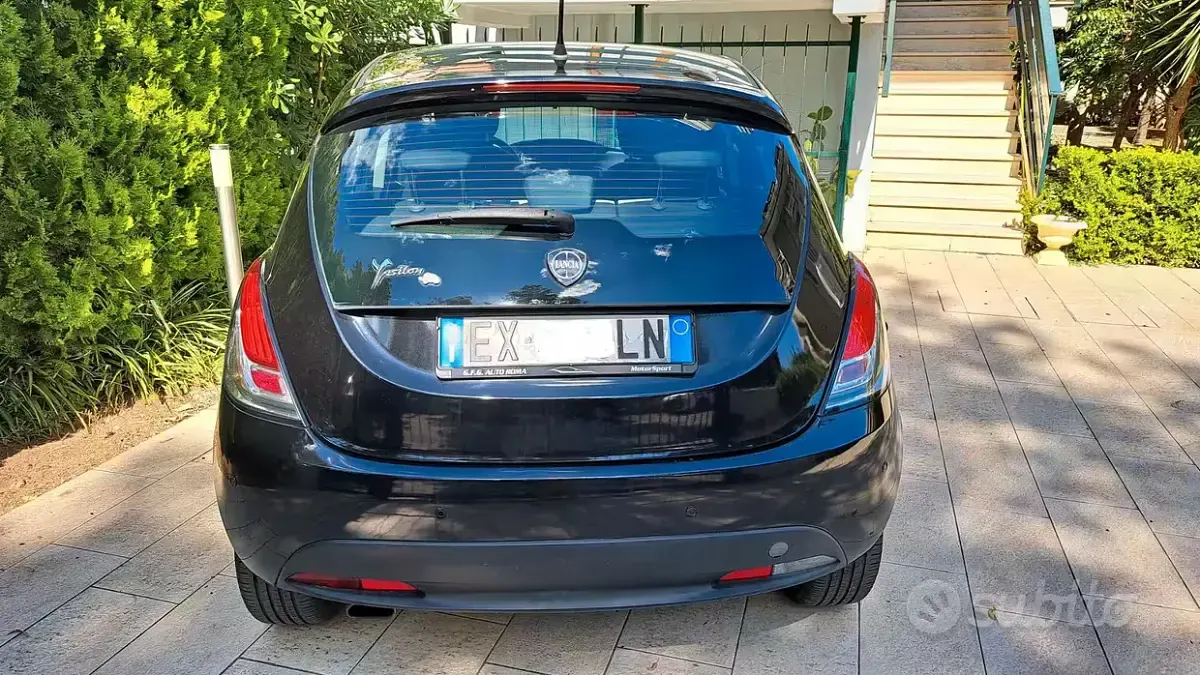 Usata Lancia Ypsilon S 69 CV (50 kW) 2014 Nero Utilitaria