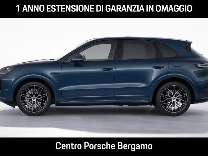 Nuova Porsche Cayenne 469 CV (344 kW) 2025 Blu algarve metallizzato SUV