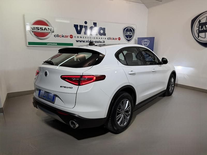 Usata Alfa Romeo Stelvio 190 CV (139 kW) 2021 Bianco SUV