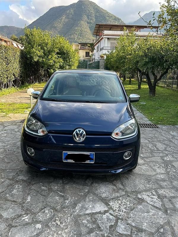 Usata VW up! 75 CV (55 kW) 2012 Blu Utilitaria