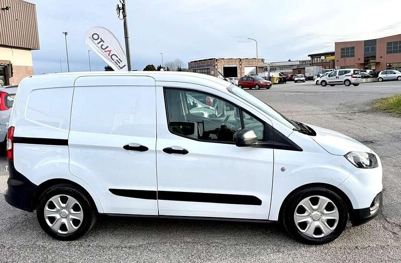 Usata Ford Transit Trend 75 CV (55 kW) 2023 Bianco Furgone