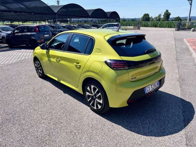 Usata Peugeot 208 Style 75 CV (55 kW) 2024 Giallo Utilitaria