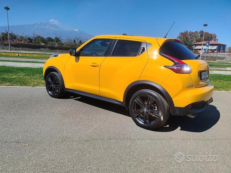 Usata Nissan Juke Tekna 110 CV (80 kW) 2016 Giallo SUV