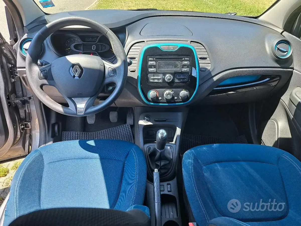 Usata Renault Captur 90 CV (66 kW) 2016 SUV