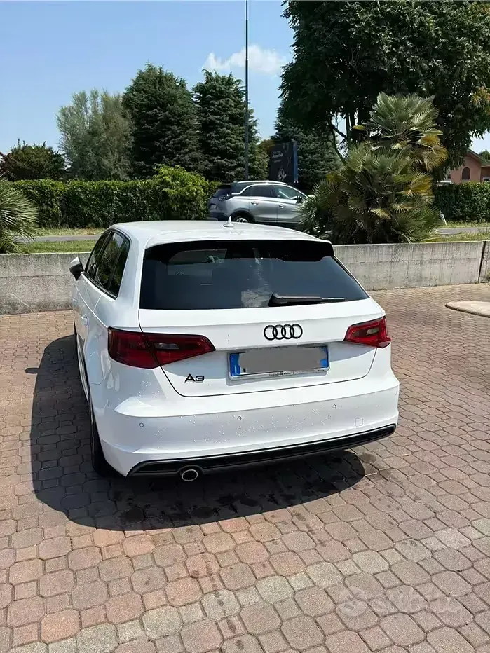 Usata Audi A3 S-Line 110 CV (80 kW) 2015 Bianco Berlina