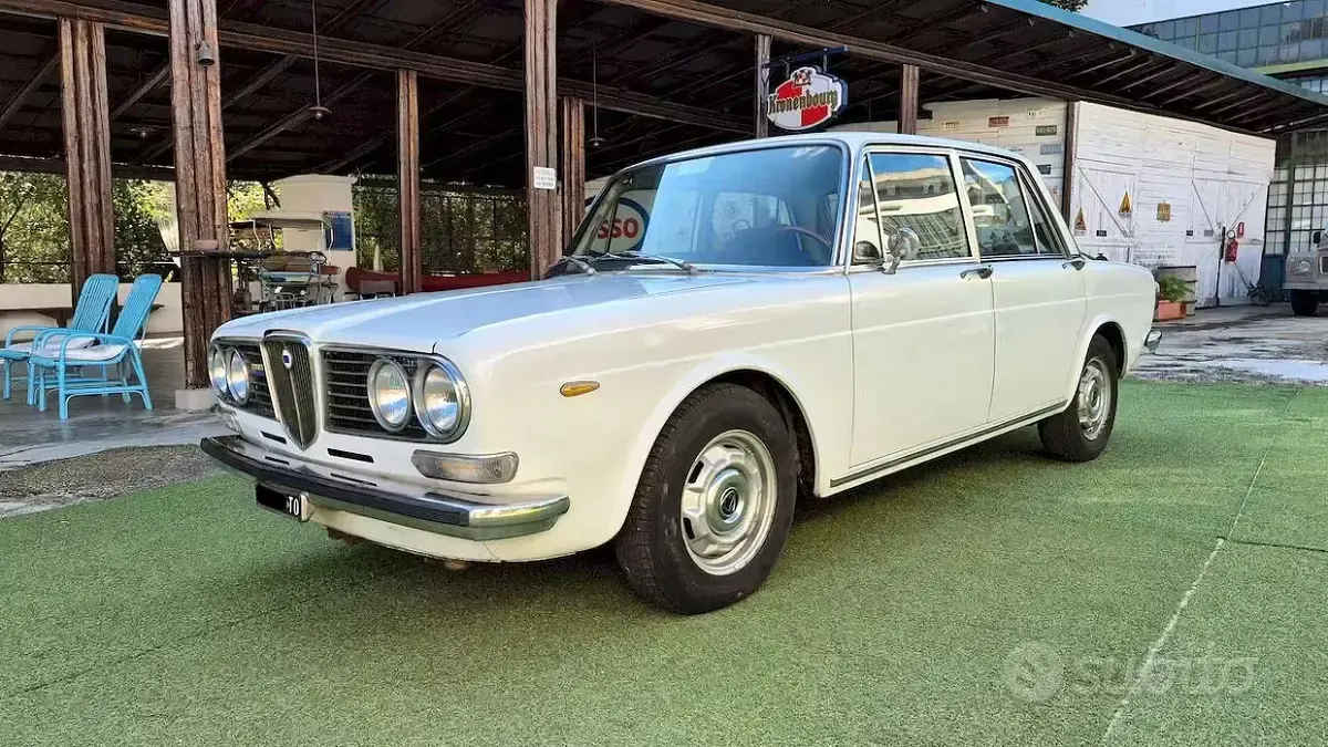 Usata Lancia 2000 126 CV (92 kW) 1970 Bianco Berlina