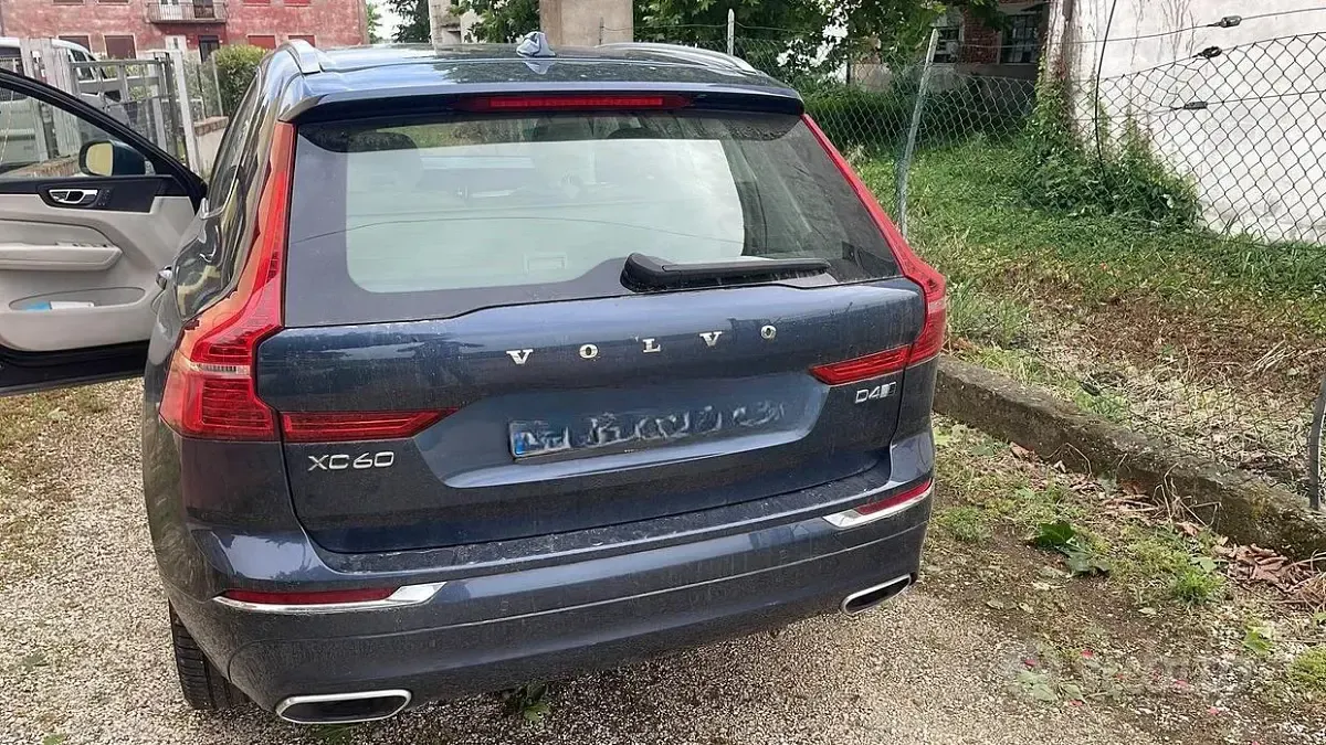 Usata Volvo XC60 2019 Blu SUV