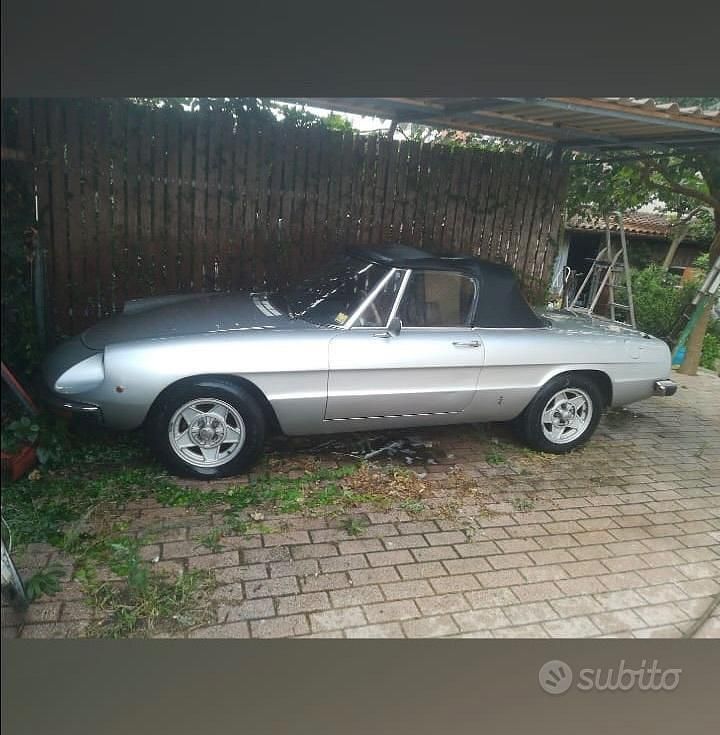 Usata Alfa Romeo Spider 1970 Grigio Cabrio