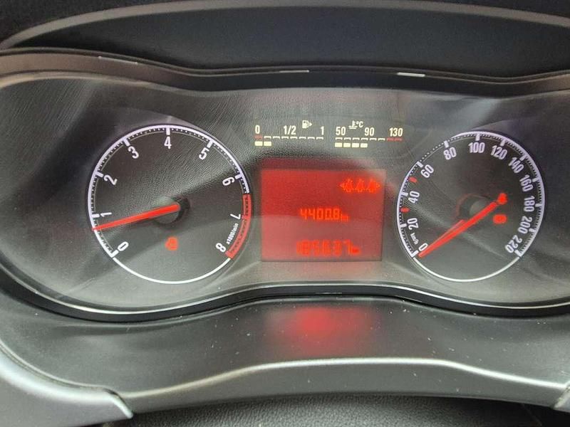 Usata Opel Corsa 90 CV (66 kW) 2015 Berlina