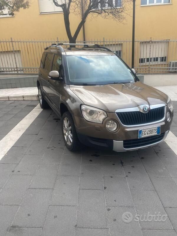 Marrone Usata 2011 Skoda Yeti Experience SUV | 4000 € (Buon prezzo) - Immagine 1/4