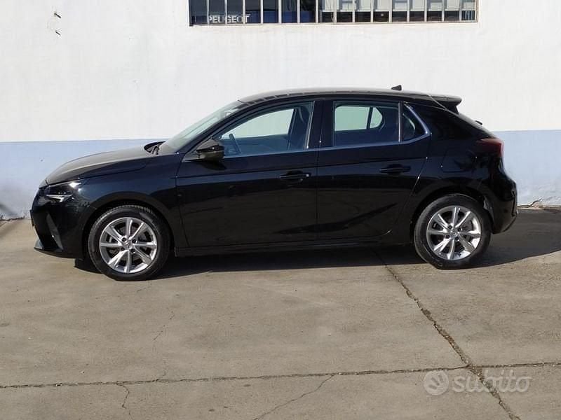 Usata Opel Corsa Elegance 101 CV (74 kW) 2021 Nero Utilitaria