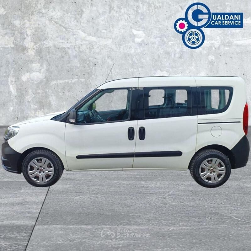Usata Fiat Doblò 95 CV (69 kW) 2017 Bianco Monovolume