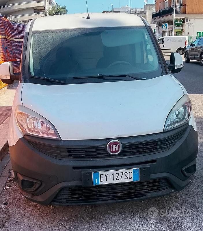 Usata Fiat Doblò Dynamic 135 CV (99 kW) 2015 Bianco Monovolume