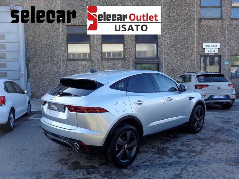 Usata Jaguar E-Pace R-Dynamic 150 CV (110 kW) 2021 N2s argento metallizzato SUV
