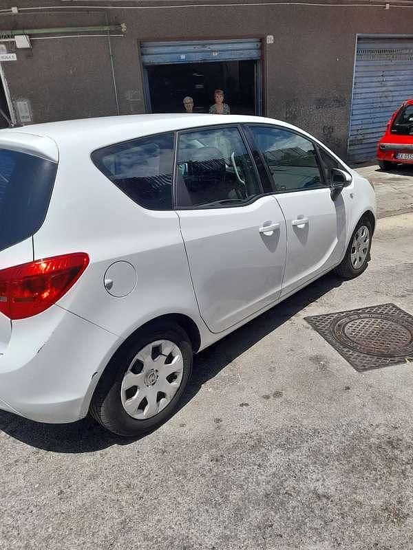 Usata Opel Meriva Club 90 CV (66 kW) 2013 Bianco Monovolume