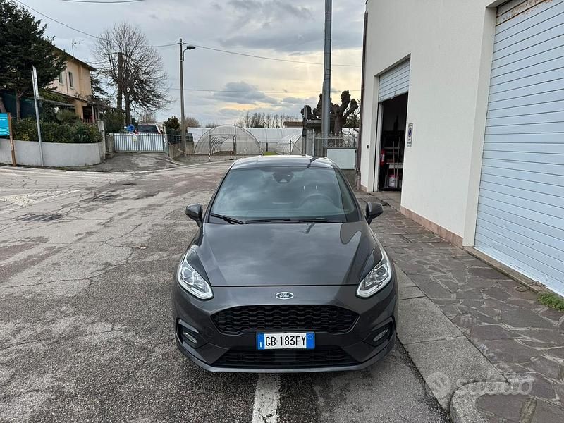 Grigio Usata 2020 Ford Fiesta ST-Line Utilitaria | 13.990 € - Immagine 1/4
