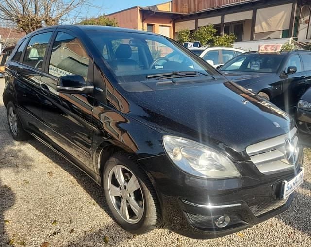 Usata Mercedes B180 Executive 116 CV (85 kW) 2011 Nero Monovolume