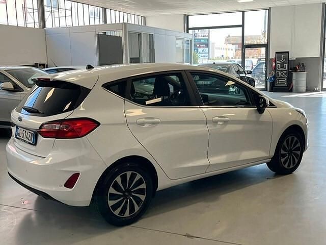 Usata Ford Fiesta Titanium 75 CV (55 kW) 2022 Bianco Utilitaria