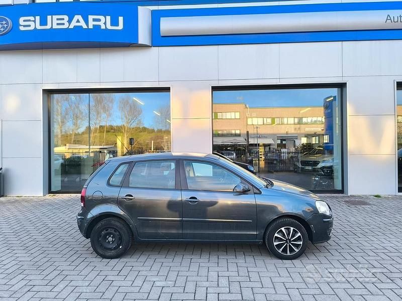 Usata VW Polo Comfortline 80 CV (58 kW) 2008 Grigio Utilitaria