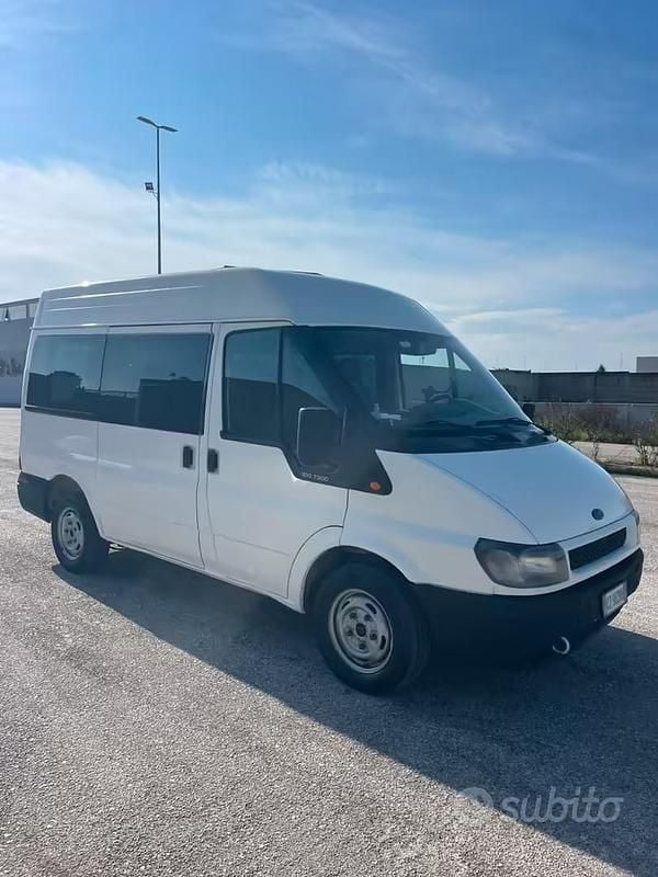 Usata Ford Transit 101 CV (74 kW) 2006 Bianco Monovolume