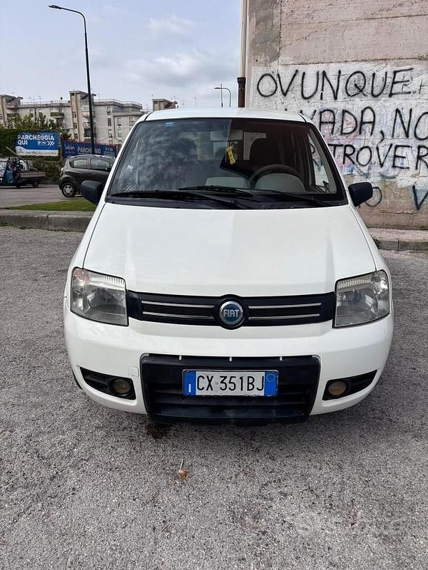 Usata Fiat Panda Emotion 70 CV (51 kW) 2005 Bianco Utilitaria
