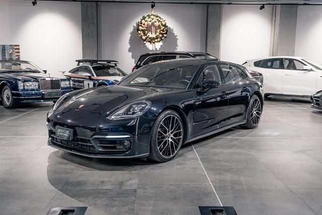 Usata Porsche Panamera Sport Turismo 560 CV (411 kW) 2021 Nero Berlina