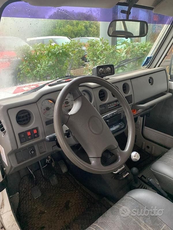 Usata Suzuki Samurai 69 CV (50 kW) 1999 Bianco SUV