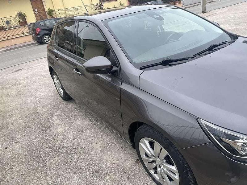 Usata Peugeot 308 Allure 120 CV (88 kW) 2017 Berlina