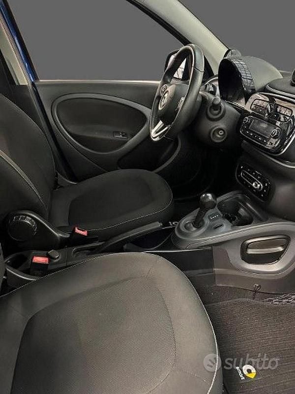 Usata Smart ForFour Passion 71 CV (52 kW) 2019 Blu Utilitaria