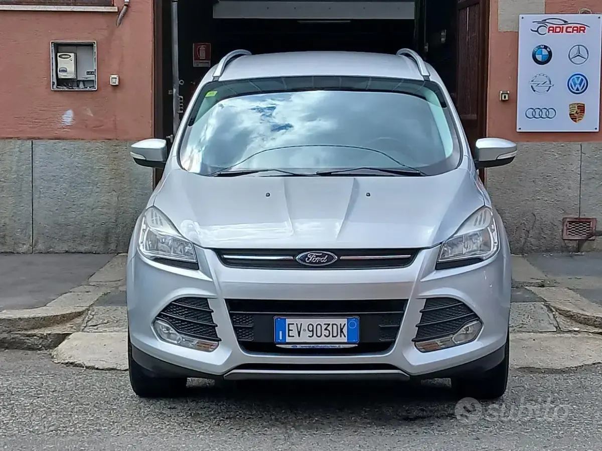 Usata Ford Kuga Titanium 140 CV (102 kW) 2014 Grigio SUV