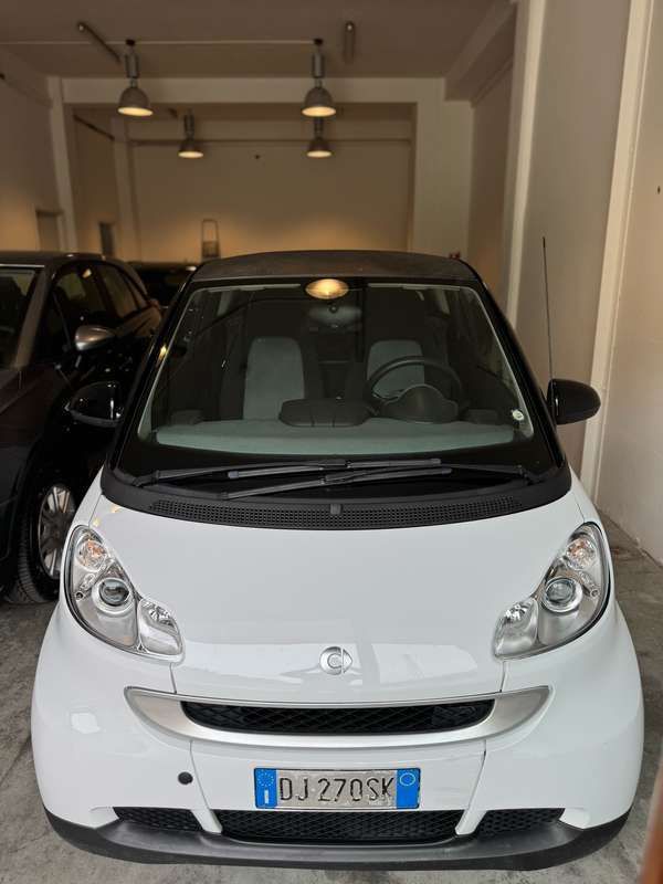 Usata 2007 Smart ForTwo Coupé Passion Due volumi | 4900 € (Cara) - Immagine 1/4