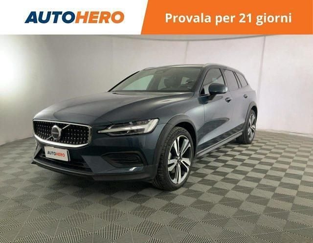 Blu Usata 2023 Volvo V60 CC Plus Station wagon | 37.999 € (Buon prezzo) - Immagine 1/2