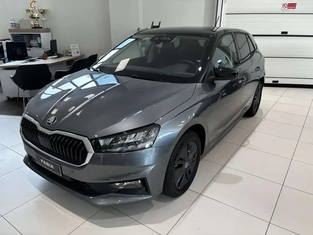 Nuova Skoda Fabia 116 CV (85 kW) 2026 Grigio grafite metallizzato Utilitaria