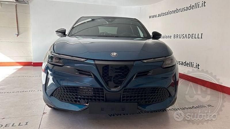 Nuova Alfa Romeo GT Junior 145 CV (106 kW) 2025 Blu SUV