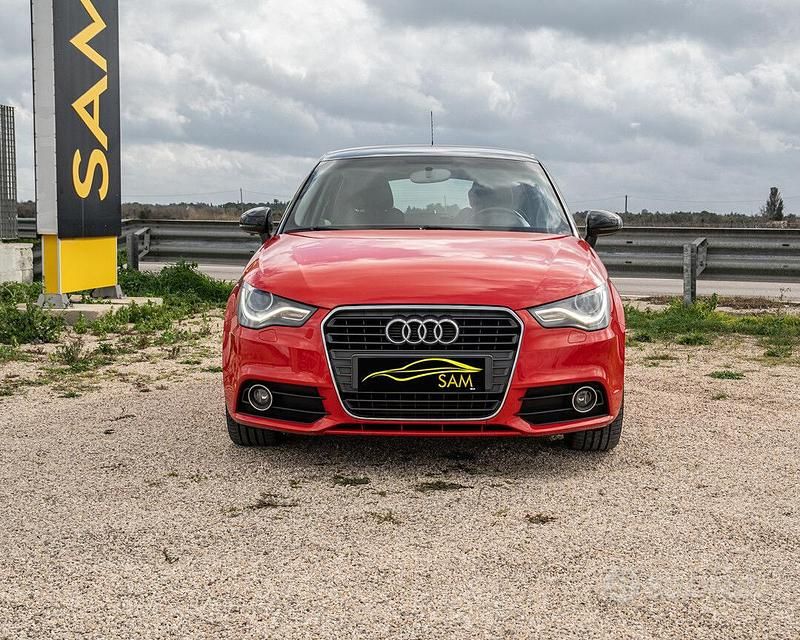 Rosso Usata 2012 Audi A1 Sportback Attraction Due volumi | 10.000 € (Buon prezzo) - Immagine 1/4