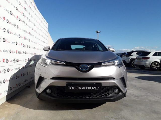 Usata Toyota C-HR Active 122 CV (89 kW) 2018 Argento metallizzato SUV