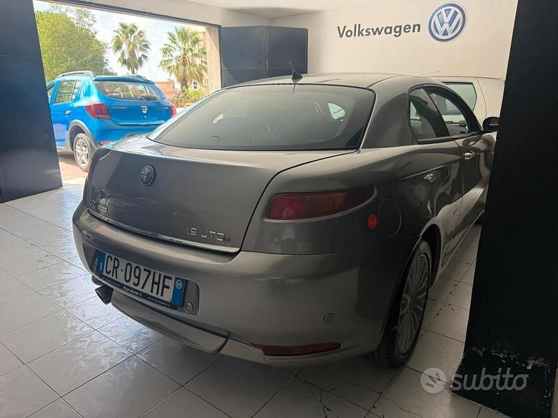 Usata Alfa Romeo GT 150 CV (110 kW) 2004 Grigio Coupé