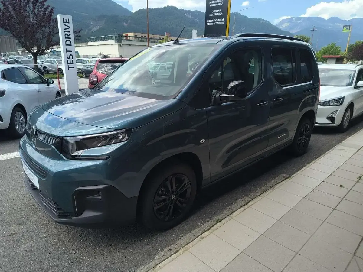 Nuova Citroën Berlingo 102 CV (75 kW) 2026 Blu/azzurro Monovolume