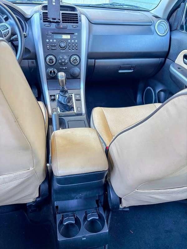 Usata Suzuki Grand Vitara 129 CV (94 kW) 2006 Nero SUV