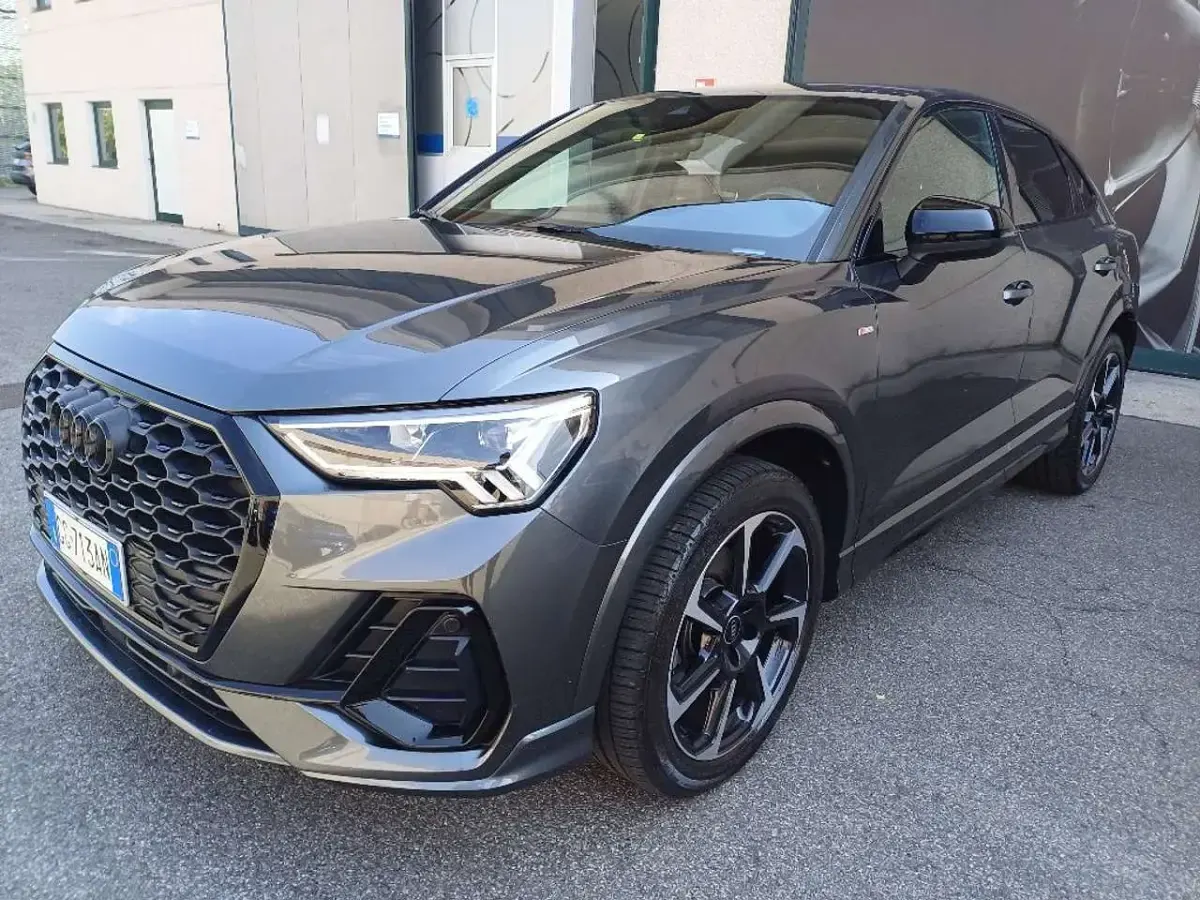 Usata Audi Q3 150 CV (110 kW) 2021 Grigio SUV