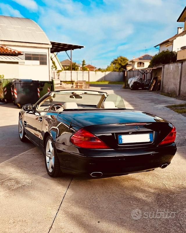 Usata Mercedes SL500 2002 Nero Cabrio