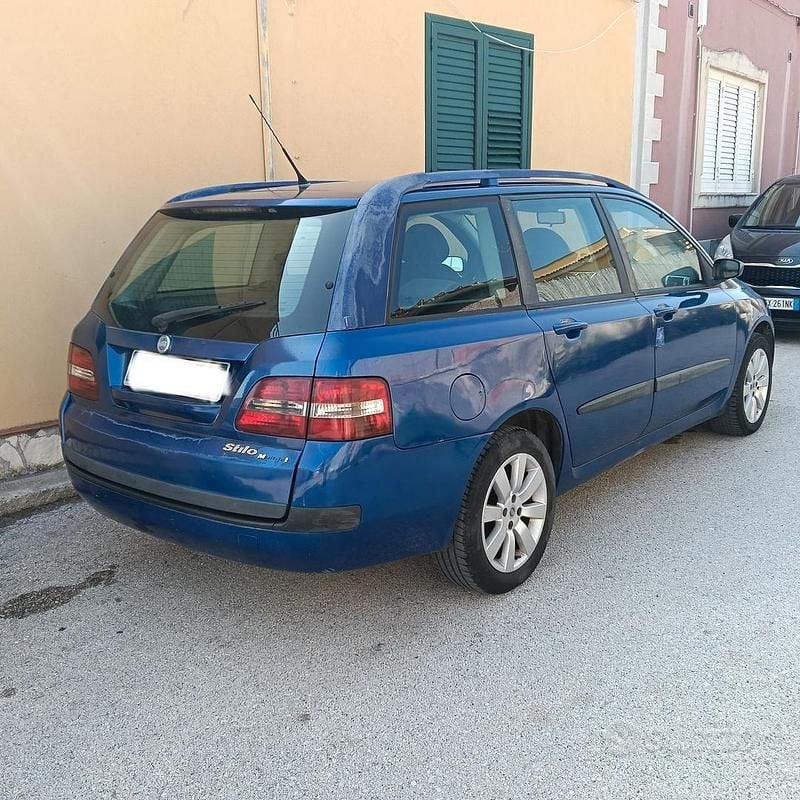 Usata Fiat Stilo 120 CV (88 kW) 2009 Blu Station wagon