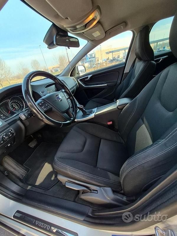 Usata Volvo V60 2017 Station wagon