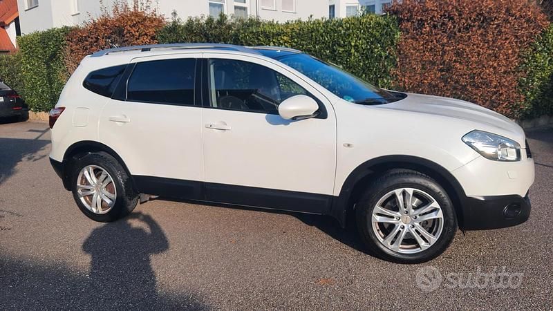 Bianco Usata 2013 Nissan Qashqai Tekna SUV | 7200 € (Cara) - Immagine 1/4
