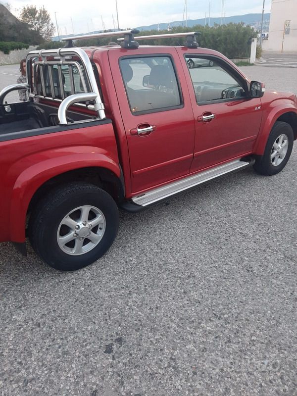 Usata 2008 Isuzu D-Max Pick-up | 16.000 € (Buon prezzo) - Immagine 1/4