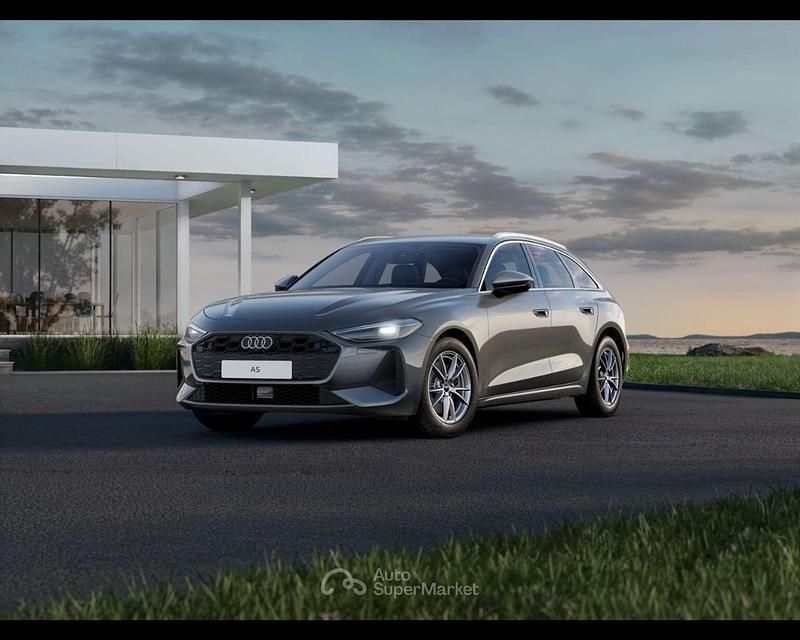 Nuova Audi A5 S-Line 204 CV (150 kW) 2025 Grigio Station wagon