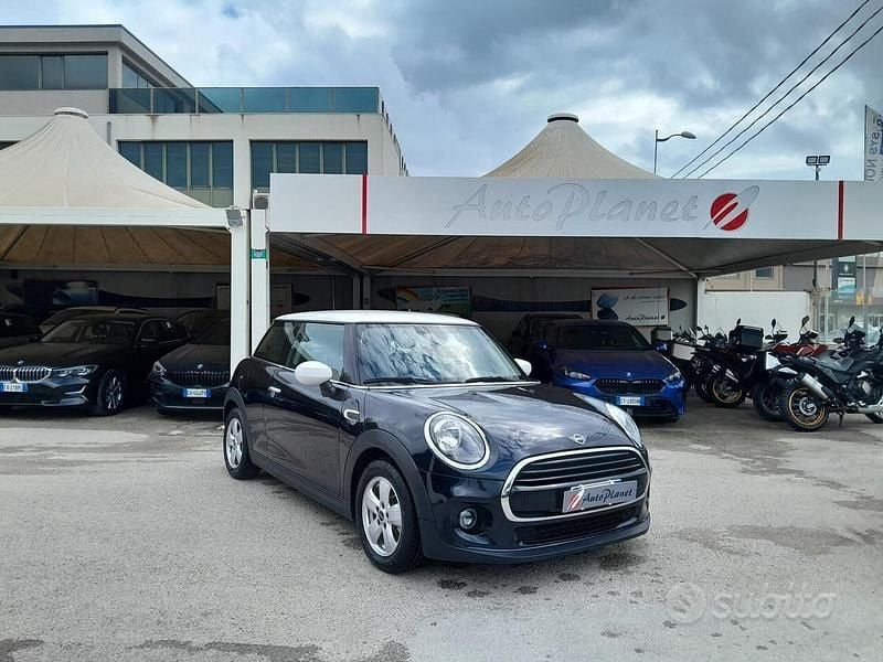 Usata Mini Cooper Business 135 CV (99 kW) 2020 Nero Utilitaria